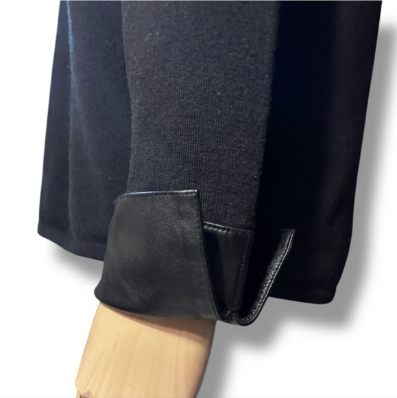 BELFORD Black Merino Wool Turtleneck Sweater Black Leather French Cuffs VINTAGE - Picture 6 of 8